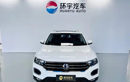 Volkswagen T-Roc I, 2021 год, 1 319 000 рублей, 1 фотография