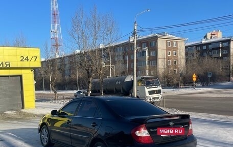 Toyota Camry V40, 2002 год, 640 000 рублей, 3 фотография