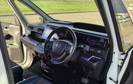 Honda Stepwgn IV, 2015 год, 1 948 000 рублей, 10 фотография
