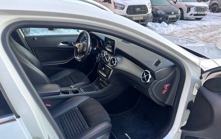 Mercedes-Benz GLA, 2019 год, 2 600 000 рублей, 17 фотография