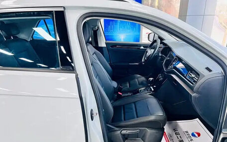 Volkswagen T-Roc I, 2021 год, 1 319 000 рублей, 12 фотография