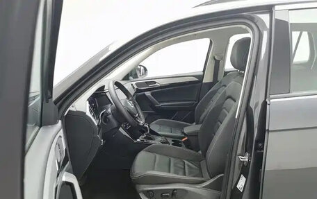 Volkswagen Tharu, 2023 год, 1 999 000 рублей, 7 фотография