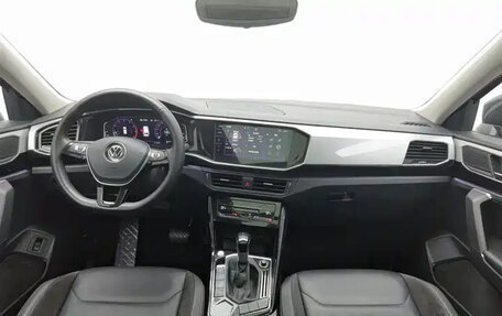 Volkswagen Tharu, 2023 год, 1 999 000 рублей, 10 фотография
