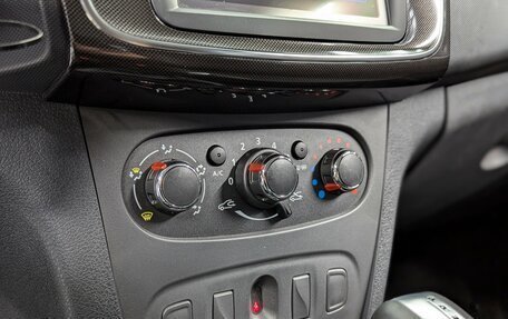 Renault Sandero II рестайлинг, 2022 год, 1 599 000 рублей, 23 фотография