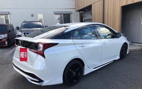 Toyota Prius IV XW50, 2022 год, 1 789 000 рублей, 5 фотография