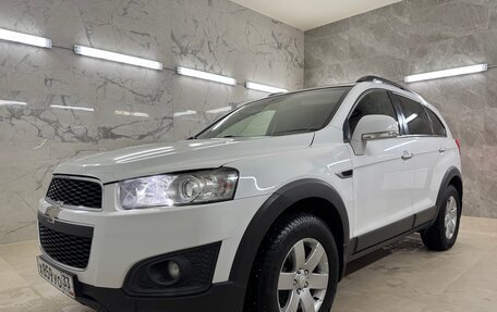 Chevrolet Captiva I, 2014 год, 1 399 000 рублей, 2 фотография