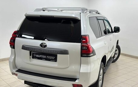 Toyota Land Cruiser Prado 150 рестайлинг 2, 2020 год, 5 600 000 рублей, 9 фотография