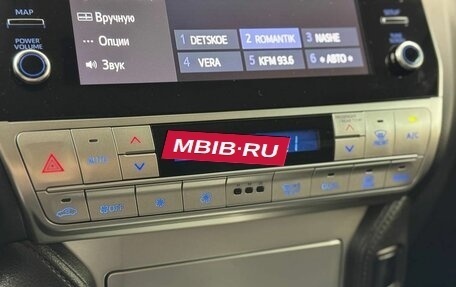 Toyota Land Cruiser Prado 150 рестайлинг 2, 2020 год, 5 600 000 рублей, 14 фотография