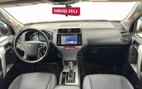 Toyota Land Cruiser Prado 150 рестайлинг 2, 2020 год, 5 600 000 рублей, 16 фотография