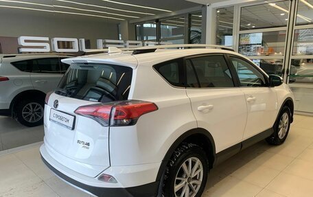 Toyota RAV4, 2018 год, 2 710 000 рублей, 4 фотография