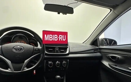Toyota Yaris XP150 рестайлинг, 2022 год, 1 000 000 рублей, 15 фотография