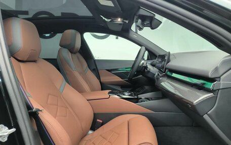 BMW 5 серия, 2025 год, 11 590 000 рублей, 10 фотография