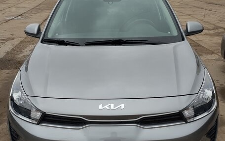 KIA Rio IV, 2022 год, 1 800 000 рублей, 1 фотография