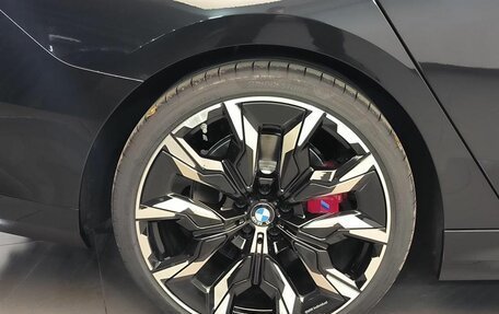 BMW 5 серия, 2025 год, 11 590 000 рублей, 26 фотография