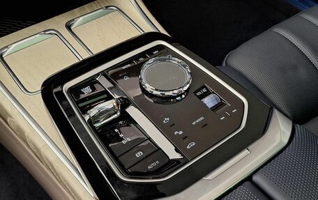 BMW 7 серия, 2025 год, 23 200 000 рублей, 14 фотография