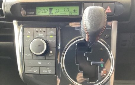 Toyota Wish II, 2011 год, 1 305 000 рублей, 10 фотография