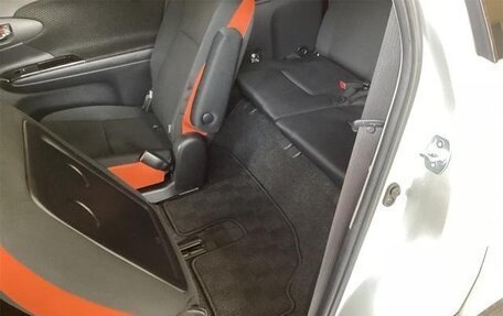 Toyota Wish II, 2011 год, 1 305 000 рублей, 26 фотография