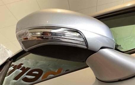 Toyota Wish II, 2011 год, 1 305 000 рублей, 21 фотография