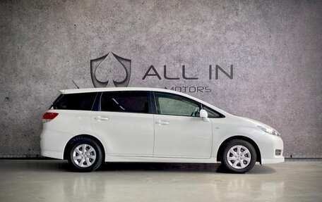 Toyota Wish II, 2011 год, 1 325 000 рублей, 4 фотография