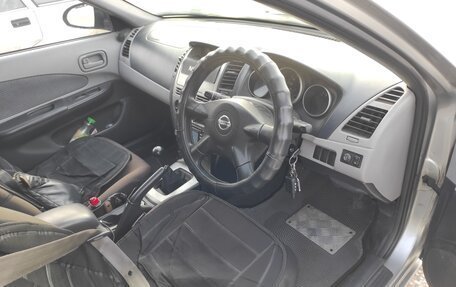 Nissan Wingroad III, 2004 год, 398 000 рублей, 11 фотография