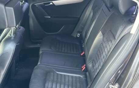 Volkswagen Passat B7, 2011 год, 970 000 рублей, 14 фотография