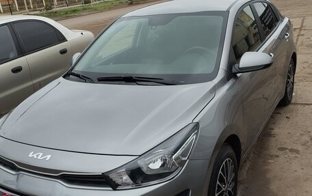 KIA Rio IV, 2022 год, 1 800 000 рублей, 2 фотография