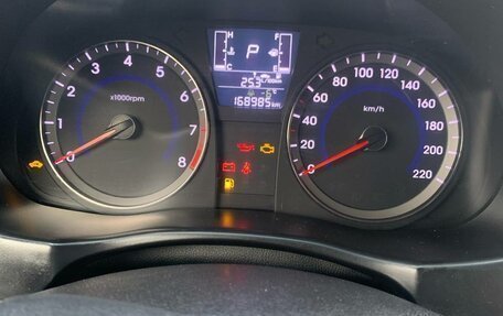 Hyundai Solaris II рестайлинг, 2015 год, 650 000 рублей, 8 фотография