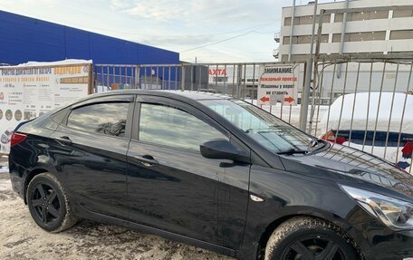 Hyundai Solaris II рестайлинг, 2015 год, 650 000 рублей, 5 фотография