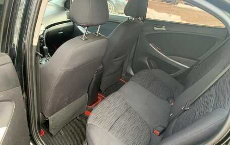 Hyundai Solaris II рестайлинг, 2015 год, 650 000 рублей, 10 фотография