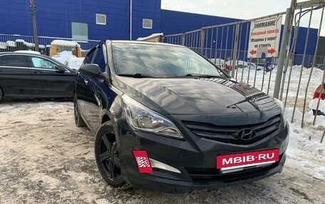 Hyundai Solaris II рестайлинг, 2015 год, 650 000 рублей, 2 фотография