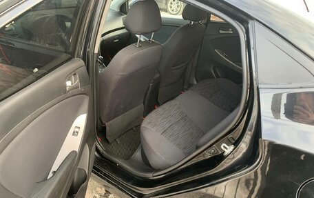 Hyundai Solaris II рестайлинг, 2015 год, 650 000 рублей, 11 фотография