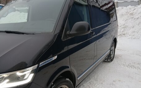 Volkswagen Caravelle T6 рестайлинг, 2020 год, 4 600 000 рублей, 7 фотография