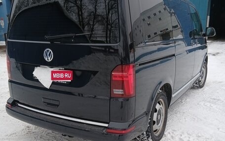 Volkswagen Caravelle T6 рестайлинг, 2020 год, 4 600 000 рублей, 12 фотография