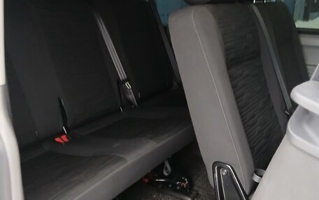 Volkswagen Caravelle T6 рестайлинг, 2020 год, 4 600 000 рублей, 16 фотография