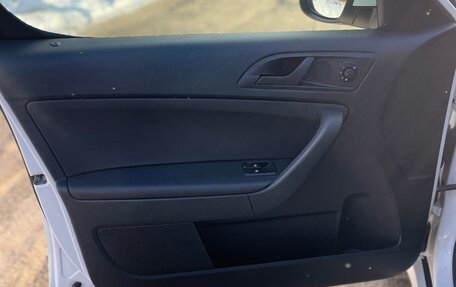 Skoda Yeti I рестайлинг, 2015 год, 1 550 000 рублей, 7 фотография