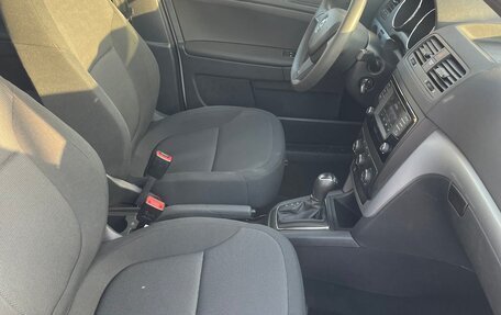 Skoda Yeti I рестайлинг, 2015 год, 1 550 000 рублей, 15 фотография