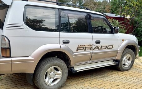 Toyota Land Cruiser Prado 90 рестайлинг, 2000 год, 1 430 000 рублей, 2 фотография