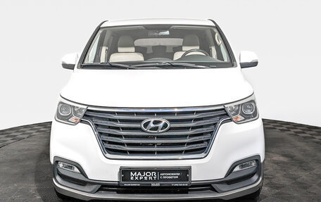 Hyundai H-1 II рестайлинг, 2019 год, 3 200 000 рублей, 2 фотография