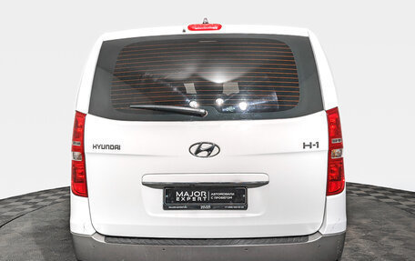 Hyundai H-1 II рестайлинг, 2019 год, 3 200 000 рублей, 6 фотография