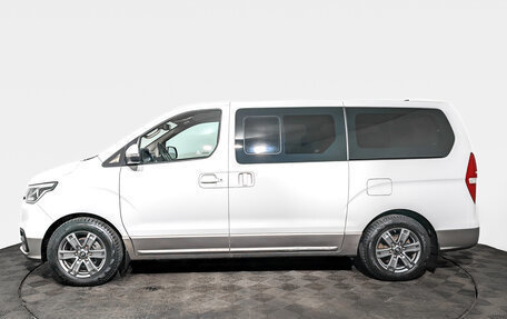 Hyundai H-1 II рестайлинг, 2019 год, 3 200 000 рублей, 8 фотография