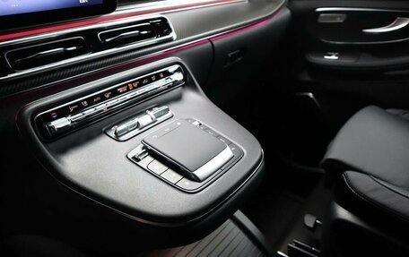 Mercedes-Benz V-Класс, 2024 год, 13 650 000 рублей, 19 фотография