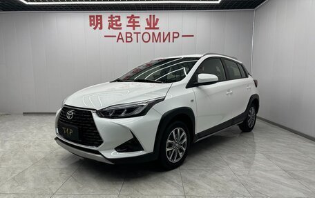 Toyota Yaris XP150 рестайлинг, 2021 год, 1 430 000 рублей, 1 фотография
