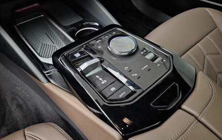 BMW 5 серия, 2025 год, 8 990 000 рублей, 10 фотография