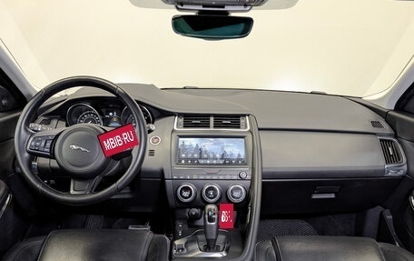 Jaguar E-Pace, 2019 год, 2 895 000 рублей, 14 фотография