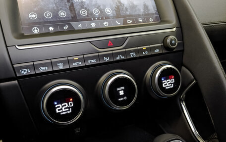 Jaguar E-Pace, 2019 год, 2 895 000 рублей, 28 фотография