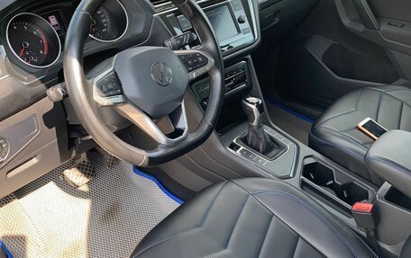 Volkswagen Tiguan II, 2021 год, 2 449 000 рублей, 7 фотография