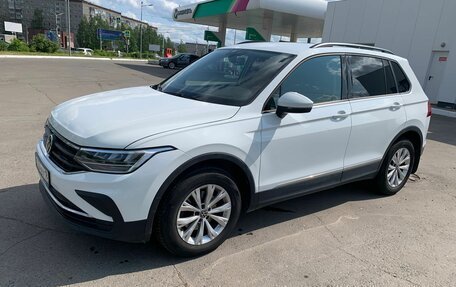 Volkswagen Tiguan II, 2021 год, 2 449 000 рублей, 6 фотография