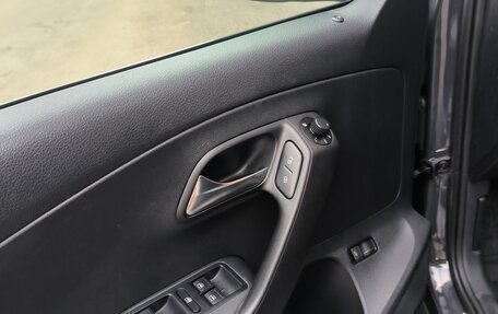 Volkswagen Polo VI (EU Market), 2017 год, 1 350 000 рублей, 10 фотография