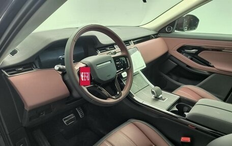 Land Rover Range Rover Evoque II, 2025 год, 6 780 000 рублей, 8 фотография