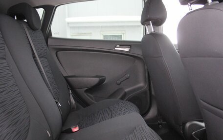 Hyundai Solaris II рестайлинг, 2015 год, 999 000 рублей, 13 фотография